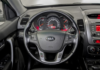 Подержанный автомобиль Kia Sorento 2020 года (22 фото)