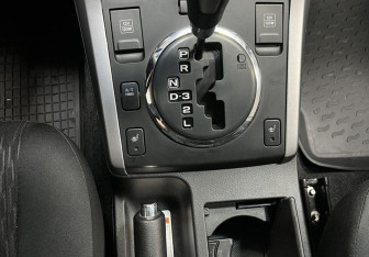 Подержанный автомобиль Suzuki Grand Vitara 2013 года (14 фото)