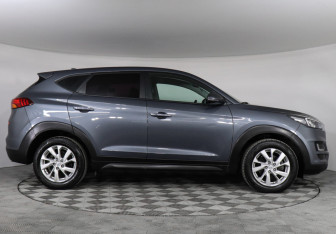 Подержанный автомобиль Hyundai Tucson 2020 года (4 фото)