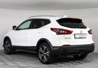 Подержанный автомобиль Nissan Qashqai 2019 года (7 фото)