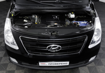 Подержанный автомобиль Hyundai H-1 2018 года (9 фото)