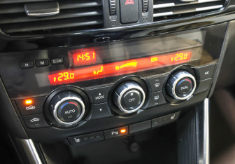 Подержанный автомобиль Mazda CX-5 2013 года (25 фото)