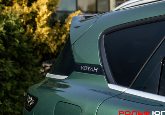 Подержанный автомобиль Voyah Free 2023 года (17 фото)