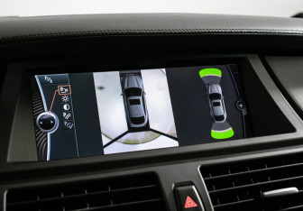 Подержанный автомобиль BMW X6 M 2011 года (14 фото)