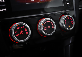 Подержанный автомобиль Subaru Forester Suv 2017 года (18 фото)