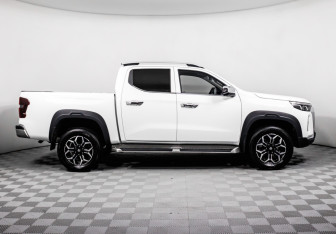 Подержанный автомобиль Changan Hunter Plus 2024 года (4 фото)