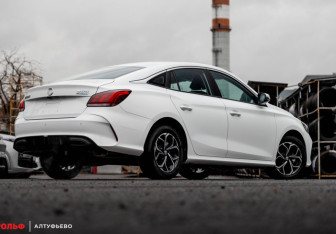 Новый MG 5 Sedan 2023 (3 фото)