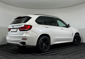 Подержанный автомобиль BMW X5 2017 года (2 фото)