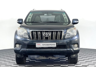 Подержанный автомобиль Toyota Land Cruiser Prado 2011 года (2 фото)