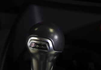 Подержанный автомобиль Audi A3 Hatchback 2014 года (19 фото)