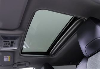 Подержанный автомобиль Toyota RAV4 2023 года (21 фото)