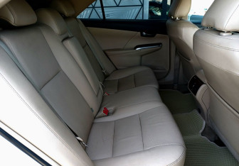 Подержанный автомобиль Toyota Camry Sedan 2012 года (25 фото)