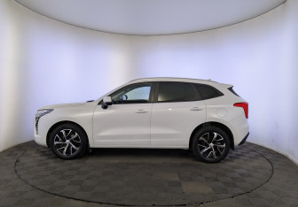 Подержанный автомобиль Haval Jolion 2022 года (8 фото)