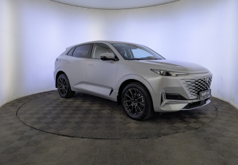 Подержанный автомобиль Changan UNI-K 2023 года (3 фото)