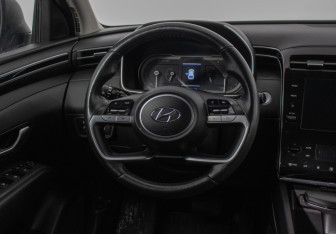 Подержанный автомобиль Hyundai Tucson 2021 года (14 фото)