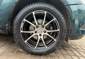 Подержанный автомобиль Ford Focus Sedan 2008 года (13 фото)