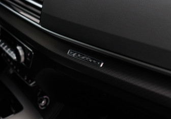 Подержанный автомобиль Audi Q5 2025 года (9 фото)