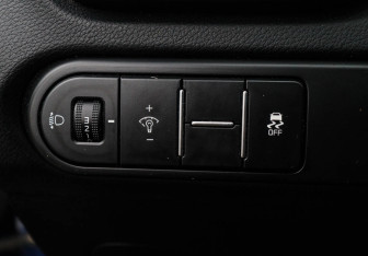 Подержанный автомобиль Kia Ceed Hatchback 2018 года (14 фото)