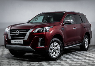 Подержанный автомобиль Nissan Xterra 2021 года (20 фото)