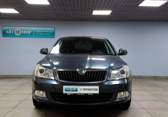Подержанный автомобиль Skoda Octavia Liftback 2011 года (2 фото)
