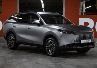 Подержанный автомобиль Omoda C7 2025 года (3 фото)