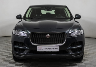 Подержанный автомобиль Jaguar F-Pace 2017 года (2 фото)