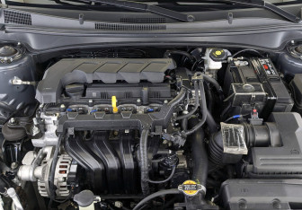 Подержанный автомобиль Hyundai Elantra Sedan 2024 года (9 фото)