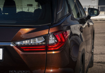 Подержанный автомобиль Lexus RX 2017 года (7 фото)