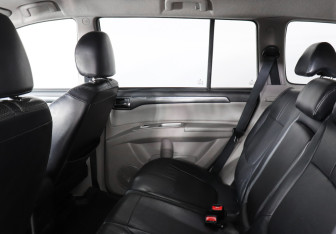 Подержанный автомобиль Mitsubishi Pajero Sport 2014 года (8 фото)