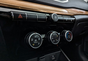 Подержанный автомобиль LADA (ВАЗ) Vesta Wagon 2023 года (21 фото)