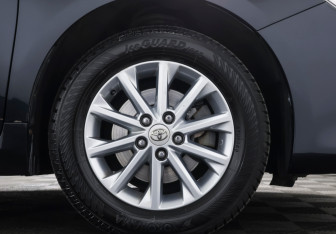 Подержанный автомобиль Toyota Camry Sedan 2015 года (21 фото)