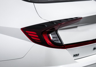 Подержанный автомобиль Hyundai Sonata 2021 года (16 фото)