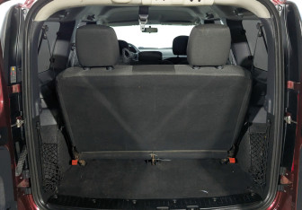 Подержанный автомобиль LADA (ВАЗ) Largus Wagon 2014 года (10 фото)