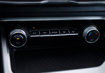 Подержанный автомобиль Belgee X50 2024 года (17 фото)