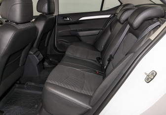 Подержанный автомобиль Citroen C4 Sedan 2018 года (23 фото)