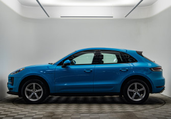 Подержанный автомобиль Porsche Macan 2019 года (8 фото)