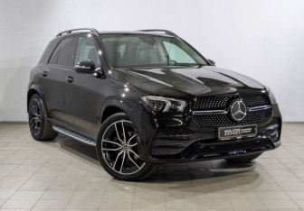 Подержанный автомобиль Mercedes-Benz GLE 2021 года (11 фото)