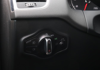Подержанный автомобиль Audi Q5 2016 года (16 фото)
