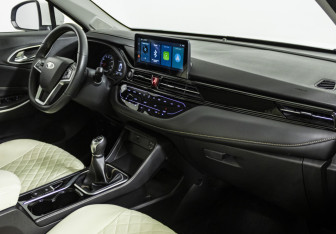 Подержанный автомобиль Москвич 3 2023 года (9 фото)