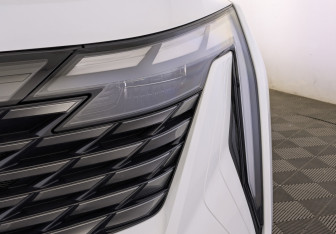 Подержанный автомобиль Geely Atlas 2024 года (11 фото)