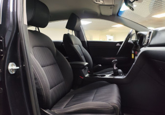 Подержанный автомобиль Kia Sportage 2017 года (13 фото)