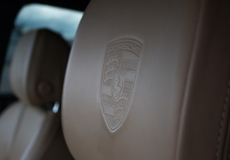 Подержанный автомобиль Porsche Macan 2016 года (14 фото)