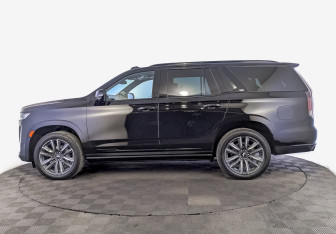 Подержанный автомобиль Cadillac Escalade Suv 2023 года (8 фото)