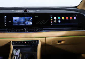 Подержанный автомобиль Voyah Dream 2023 года (14 фото)