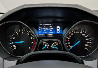 Подержанный автомобиль Ford Focus Wagon 2017 года (2 фото)
