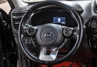 Подержанный автомобиль Kia Soul 2017 года (17 фото)