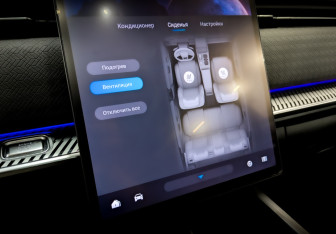 Подержанный автомобиль Jaecoo J7 2024 года (28 фото)