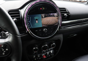 Подержанный автомобиль MINI Clubman Wagon 2022 года (12 фото)