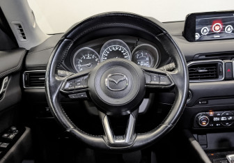 Подержанный автомобиль Mazda CX-5 2017 года (21 фото)