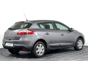 Подержанный автомобиль Renault Megane Hatchback 2012 года (5 фото)